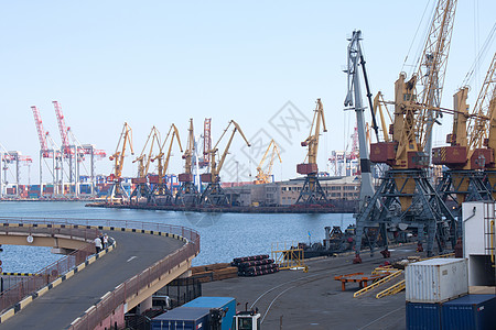 乌克兰敖德萨海港商业海港码头海洋重量港口领带后勤天空海岸线图片