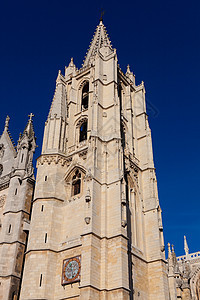 西班牙卡斯蒂利亚莱昂里昂利昂大教堂钟声旅行建筑学石头之路晴天旅游历史图片