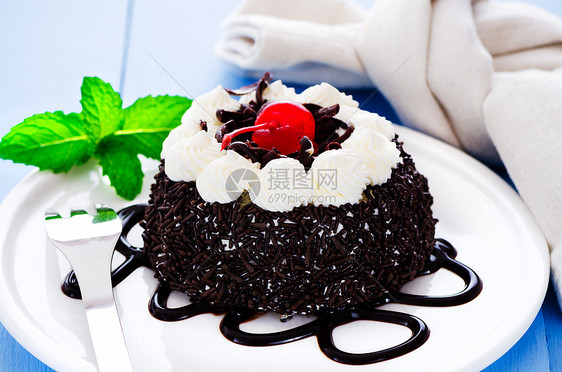小蛋糕水果食物时间巧克力奶油小雨庆典糕点面包薄荷图片