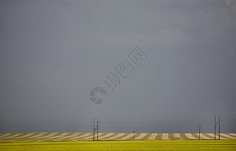 萨斯喀彻温雷雨天气风景天空危险荒野戏剧性场景图片