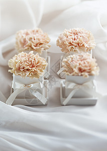 礼品盒花卉盒子花瓣订婚玫瑰图案念日婚姻叶子戒指图片