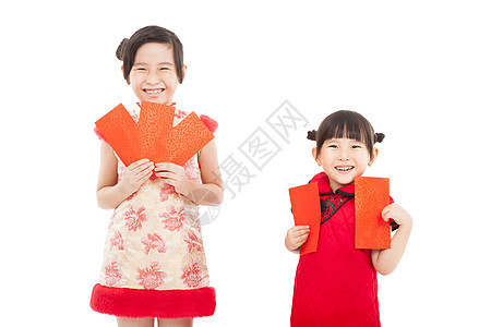 笑笑着的年轻小女孩拿着红色e(红E)图片