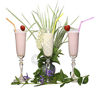 玻璃杯 带有奶制品鸡尾酒和白色背景 绿叶和青草的管子浆果黄色绿色树叶粉色酒杯图片