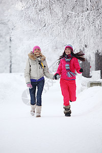 由小巷运行快乐女孩喜悦青少年女士围巾女性乐趣跑步幸福图片