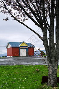典型的japanes 房屋旅游村庄营房农家农村峡湾房子花园下雨场景图片