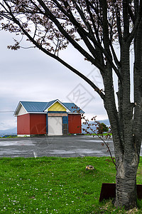 典型的japanes 房屋旅游村庄营房农家农村峡湾房子花园下雨场景图片