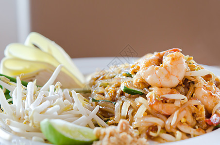 帕德泰语面条白色黄色柠檬海鲜油炸盘子蔬菜红色食物图片