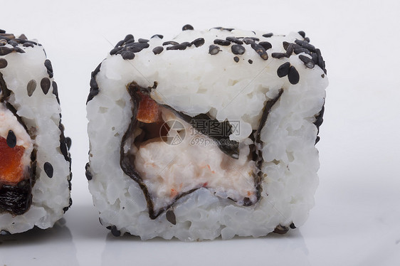 寿司鱼片用餐午餐盘子海鲜美食杂草黄瓜筷子文化图片