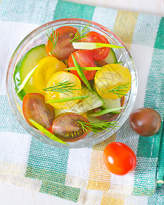 番茄色颜色枝条香料食物桌子香葱西红柿小吃草药食品胡椒图片