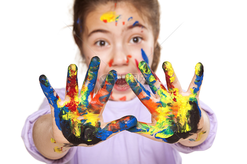 快乐的小女孩和颜色画家喜悦俏皮橙子色彩生长教育人类绘画童年图片
