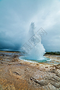 Strokkkur 喷雾器喷气吸引力侵蚀涌泉黄金蒸汽热能沸腾地热场地图片