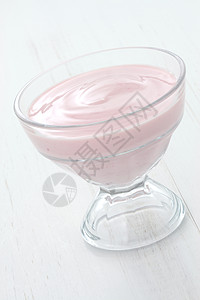 新鲜草莓酸奶小吃牛奶杯子奶制品美食玻璃营养冰冻食物冰淇淋图片