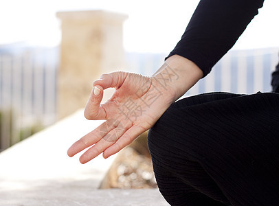 瑜伽手平衡手印药物姿势沉思运动生活方式休闲成人医学图片