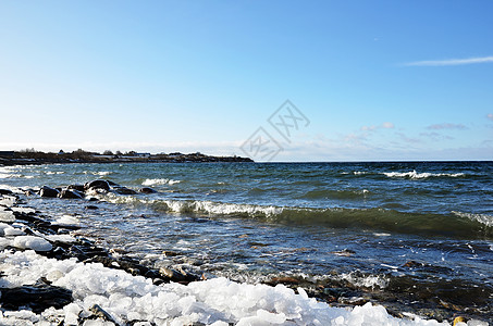 海岸最后的冰雪图片