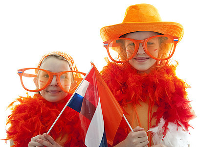 两个穿橙色衣服的女孩旗帜军旗庆典金发女郎女王支持者橙子眼镜女孩们足球图片