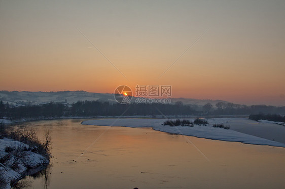 下雪景降雪天气雾凇全景植物群气候自然森林假期照明图片