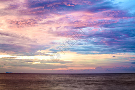 安达曼海的日落戏剧性支撑娱乐紫色天空蓝色假期旅游水晶海浪图片