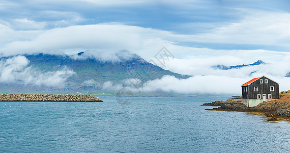 冰岛美丽的风景场地国家干草港口草地旅游场景农场海洋农村图片