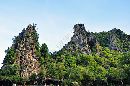 山山脉农村国家风景旅游阳光天空美丽高地场景环境图片