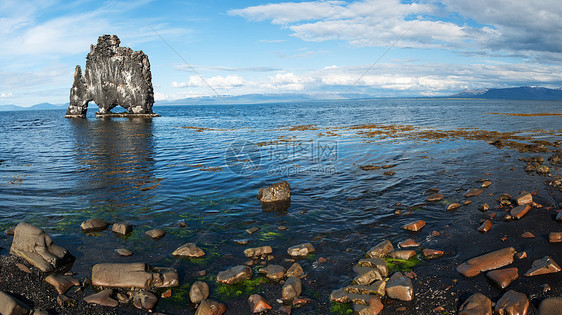 Hvitserkur 语系 Hvitserkur火山岩石蓝色全景传说反射石头天空镜子巨魔图片