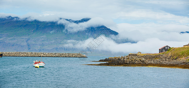 冰岛美丽的风景全景旅游场景海洋草地国家干草峡湾爬坡农村图片