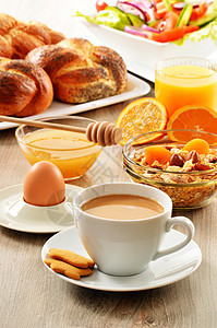 早餐 包括咖啡 面包 蜂蜜 橙汁 梅斯利a种子食物坚果杂货店杯子玻璃香蕉桌子盘子水果图片