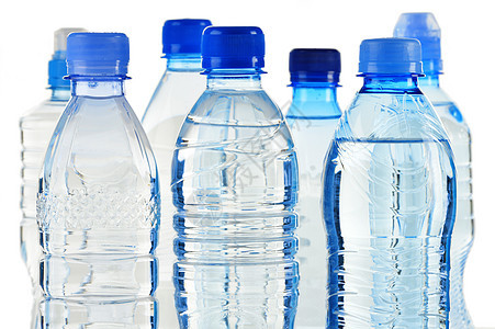白上隔离的可塑矿泉水瓶液体生活风险蓝色矿物购物塑料团体产品双酚图片