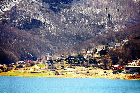 马其顿马夫罗沃村庄树木风景旅游高度高地晴天退休沉降阳光图片