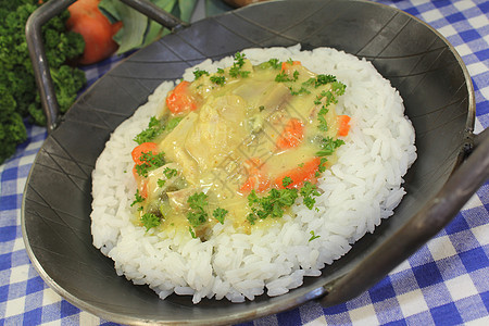 鸡肉烤鸡饮食韭菜柠檬薯条午餐香菜盘子萝卜蔬菜鸡肉图片