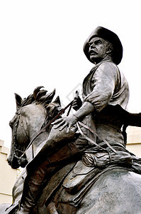 瓦科雕像人骑马艺术品青铜雕塑男人骑士图片