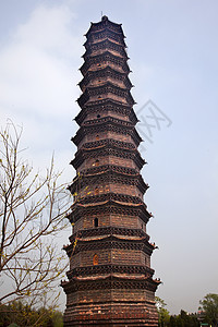 古代铁制佛教寺庙 Kaifeng 中国佛教徒雕塑建筑学纪念碑文化城市历史宗教参天建筑图片