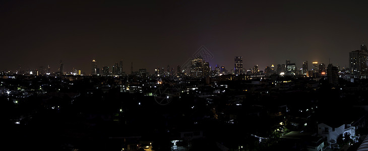曼谷市市区晚上的全景黑色城市首都摩天大楼景观天空基础设施建筑建筑学酒店图片