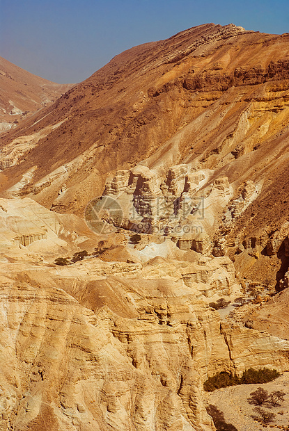 犹大沙漠在死海岸附近全景地质学土地历史荒野天空气候爬坡蓝色旅行图片