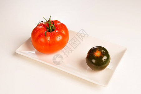 红番茄和绿番茄西红柿尺寸绿色什锦图片