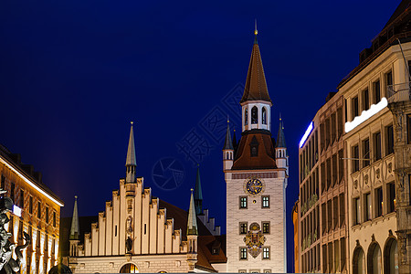 晚上的慕尼黑 德国巴伐利亚地标大厅教会城市建筑房子天空黑暗假期正方形图片