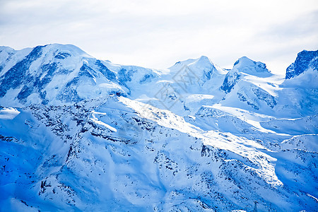 瑞士山崩风雪蓝雪图片