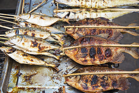 烤鱼在肯普市的坎波迪亚图片