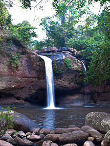 Haew Suwat瀑布悬崖公园避难所热带遗产国家流动天堂植物丛林图片