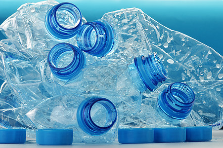 含有矿物质的空聚碳酸酯塑料瓶的成分风险产品瓶子流行音乐液体蓝色生活回收塑料矿物图片