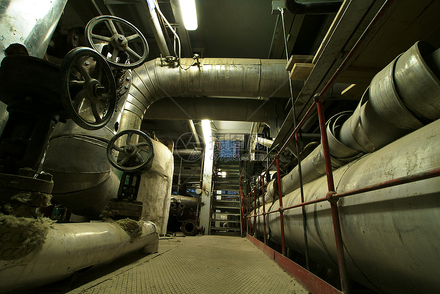 工厂机器工人压力炼油厂植物财产管子石油技术气体图片
