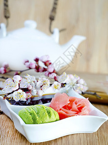 姜和马萨比寿司酱油文化服务食物大豆鱼片异国柠檬床单图片