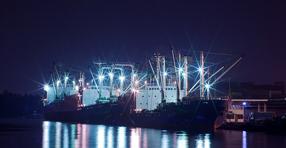 航运港加载载体码头贸易出口贮存商品血管天空船运图片