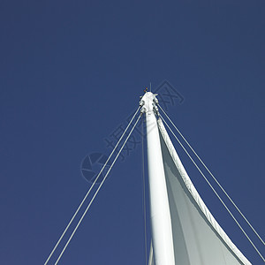 帆船和蓝天空蓝色天空建造地标广场帐篷电缆会议篷布天蓝色图片