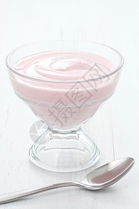 新鲜草莓酸奶杯子冷冻营养冰淇淋冰冻宏观玻璃美食奇异果食物图片