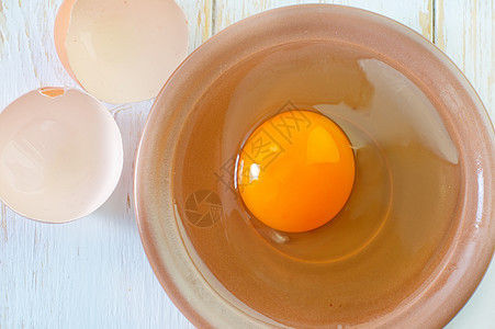 生蛋面团食谱厨房木头杂货美食蛋黄食物蛋壳桌子图片