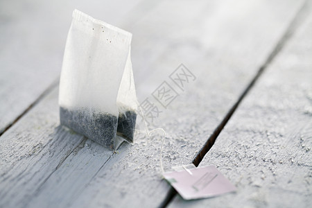 白色表面的茶袋宏观英语标签茶点饮料茶包文化味道食物绳索图片
