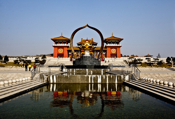 建筑结构架构风景宗教蓝天游客植被树木旅游历史寺庙绿色图片