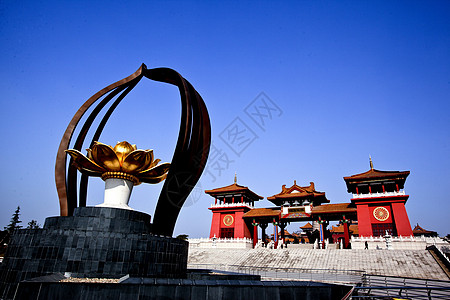 建筑结构架构风景植被绿色树木游客历史蓝天寺庙宗教公园图片