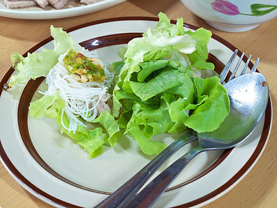 泰式沙拉餐厅美食绿色厨房辣椒午餐盘子沙拉食物面条图片