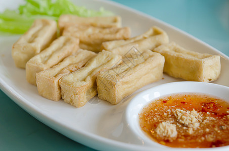 亚洲食物油条素食美食酱料蔬菜油炸白色棕色图片